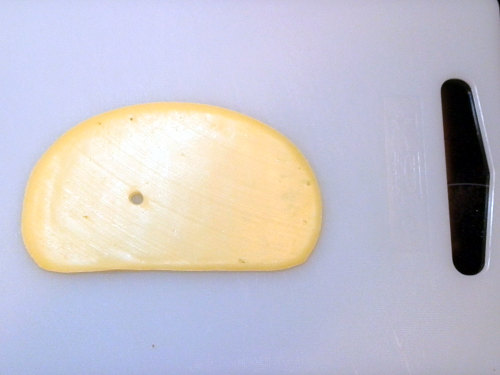 Käsescheibe in Brotform